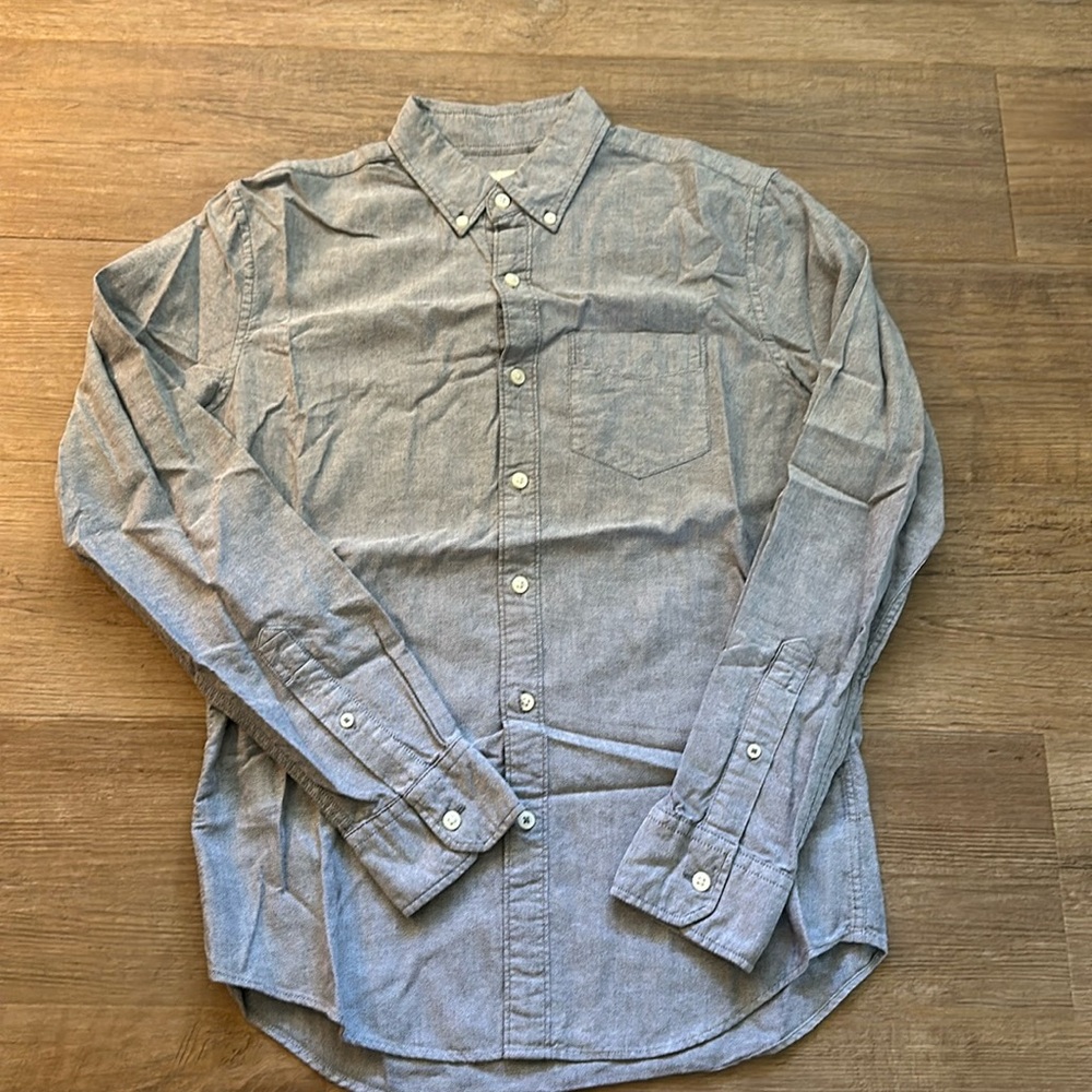 Men’s button down AE